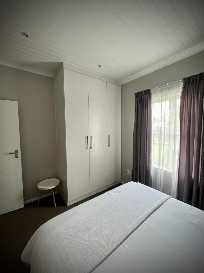 Serenity Self-Catering 2-Bed Unit Hermanus Eksteriør bilde