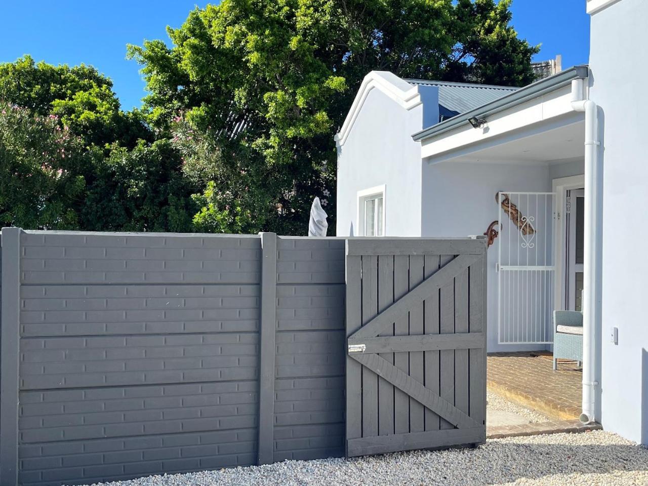 Serenity Self-Catering 2-Bed Unit Hermanus Eksteriør bilde